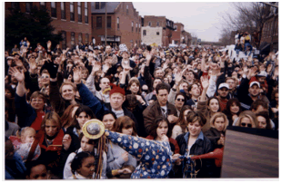 Mardi Gras STL crowd1995